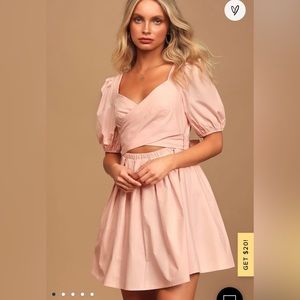 Crisscross Sweet Heart Puff Backless Dress